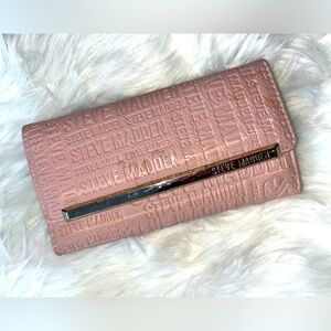 Steve Madden baby pink wallet